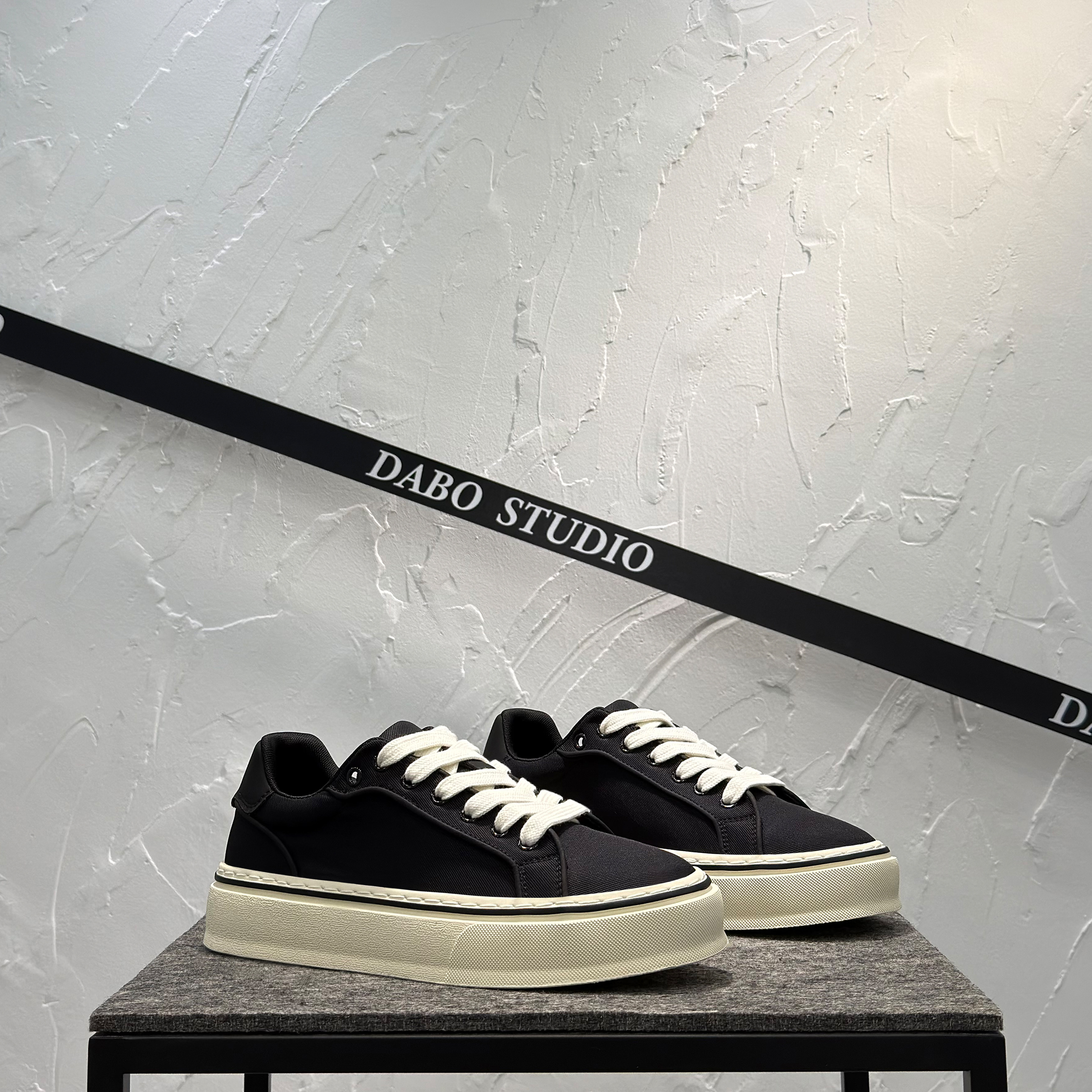 鞋子男潮鞋百搭2026新款运动板鞋布面透气系带低帮鞋软底休闲男鞋