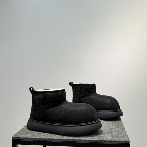 一脚蹬厚底面包鞋加绒高帮雪地靴