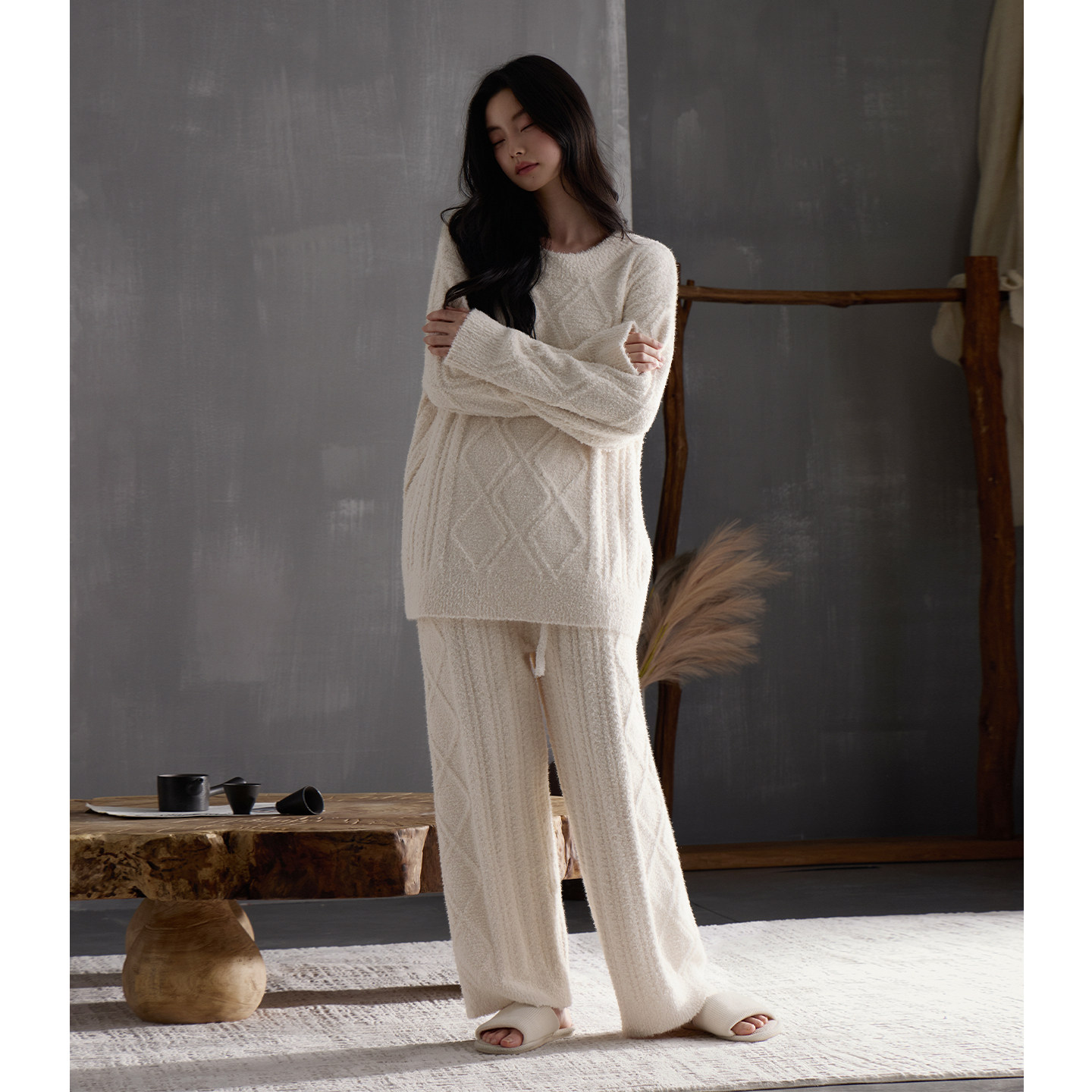 猫人半边绒睡衣女款冬季加厚加绒高级感珊瑚绒家居服套装可外穿冬