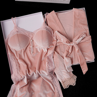 猫人金丝绒性感吊带睡裙女秋冬季加绒加厚带胸垫睡衣送闺蜜礼盒装