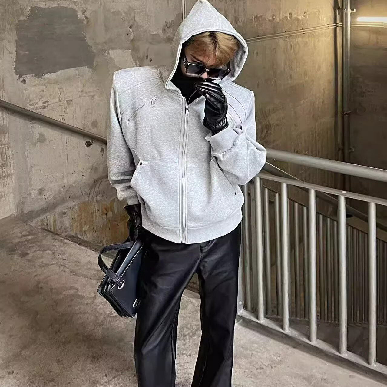 灰色短款外套男秋冬季立体解构廓形连帽夹克高级感重磅开衫卫衣潮