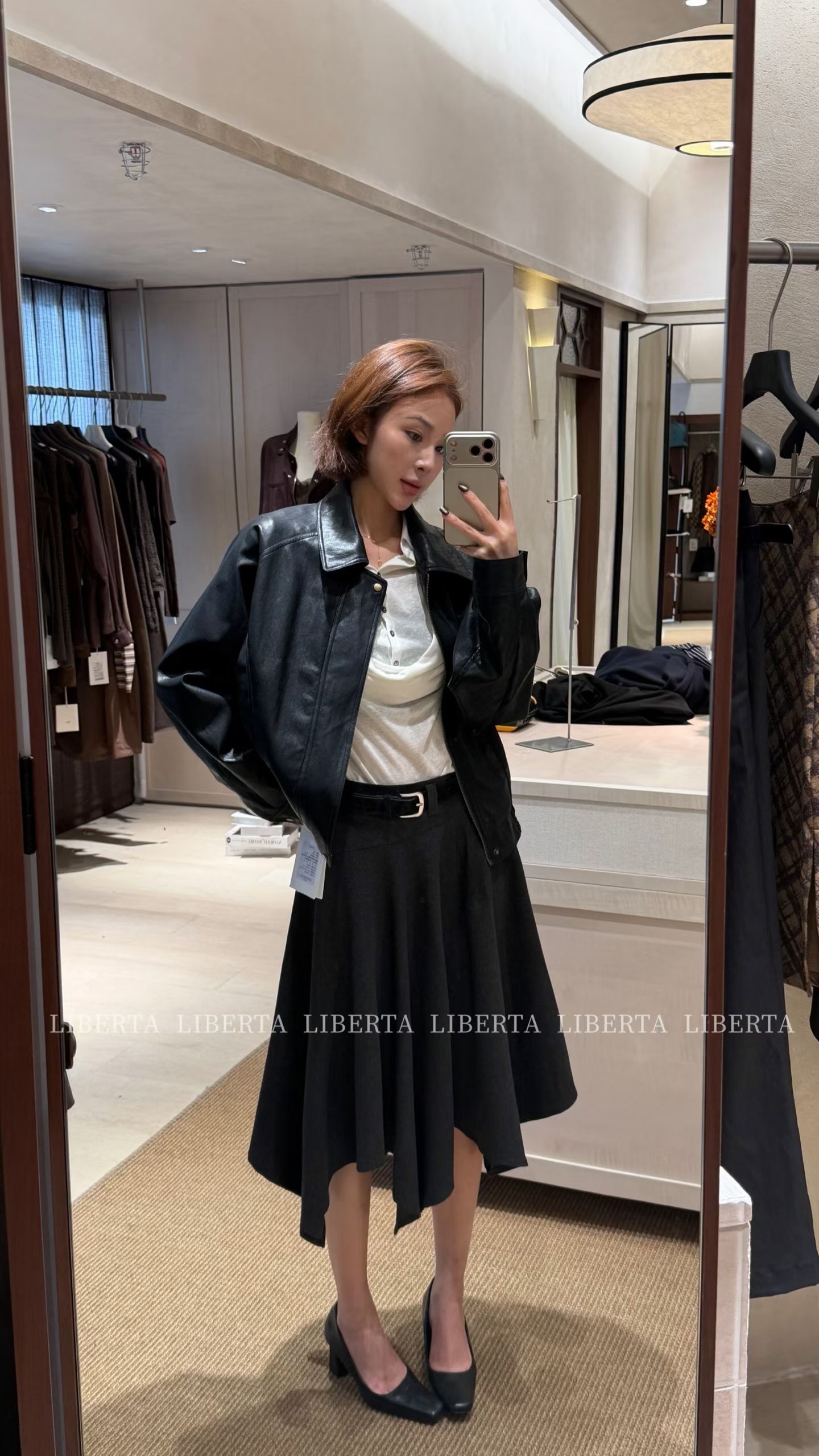 韩系新款时尚高品质设计感小众复古宽松简约长袖拉链皮衣休闲外套