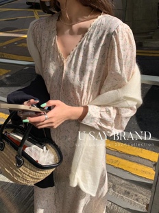 韩国新款小碎花收腰绑带显瘦气质长袖连衣裙V领时尚单排扣女
