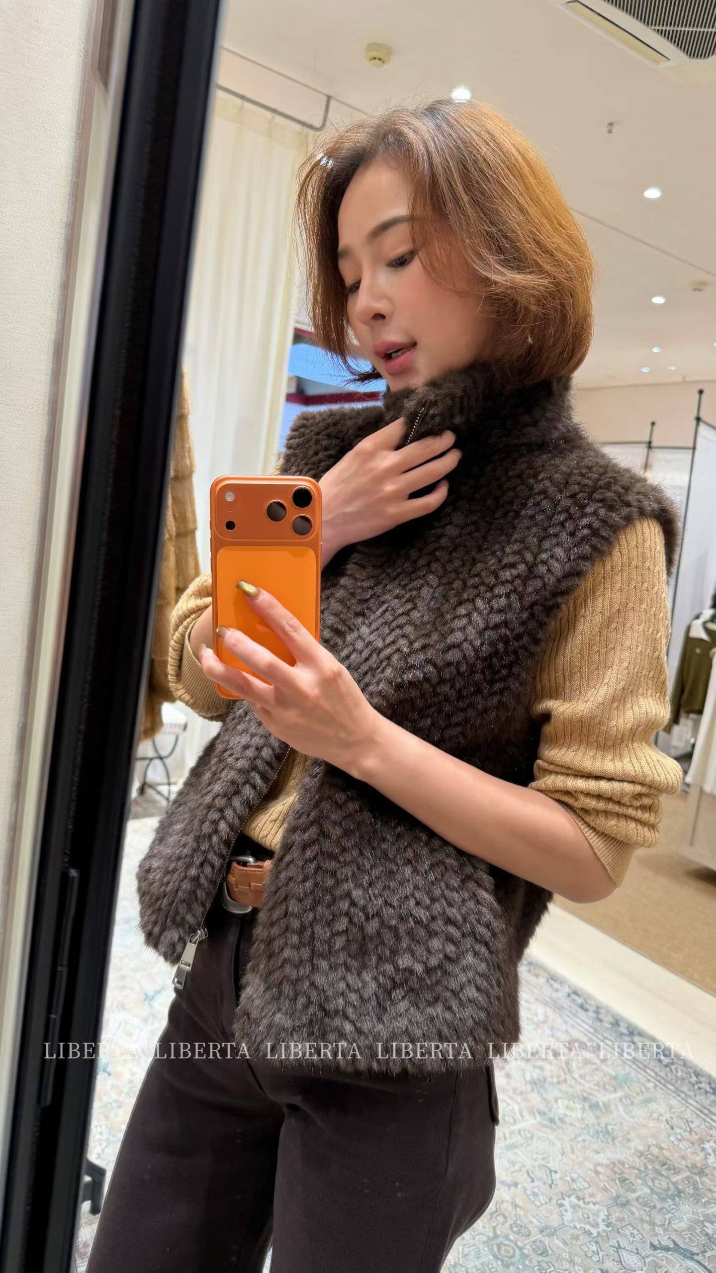 韩系新款时尚高品质立领拉链毛毛保暖仿皮草马甲叠穿上衣外套大衣