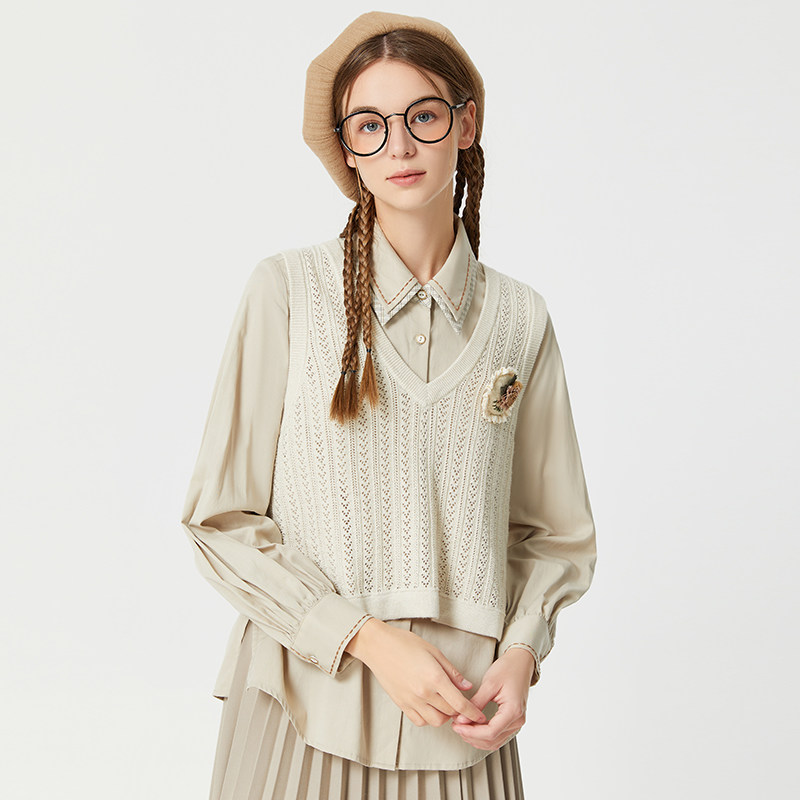 Famecoco折扣店百搭学院风镂空V领短款马甲针织背心叠穿F225CA013