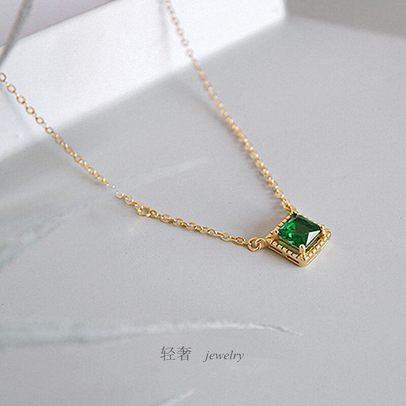 轻奢复古祖母绿宝石项链 女18K黄&middot;金方钻石纯银锁骨链韩版学生潮