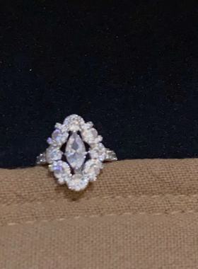 时尚潮流设计高级超闪水钻戒指轻奢气质高级感ins冷淡风指环戒女