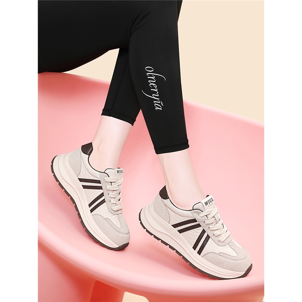 真皮软底老爹鞋秋季2025年新款百搭轻便舒适休闲鞋显脚小旅游鞋女