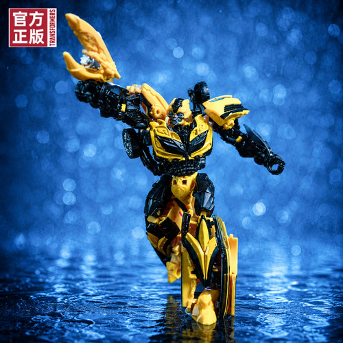 雪佛兰大黄蜂变形金刚玩具
