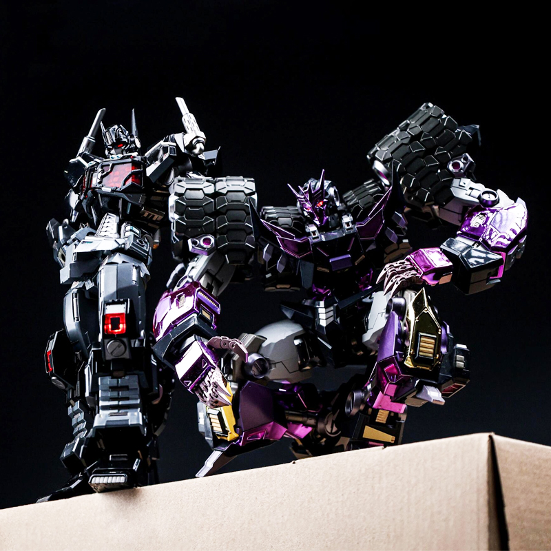 黑狗队长塔恩变形玩具