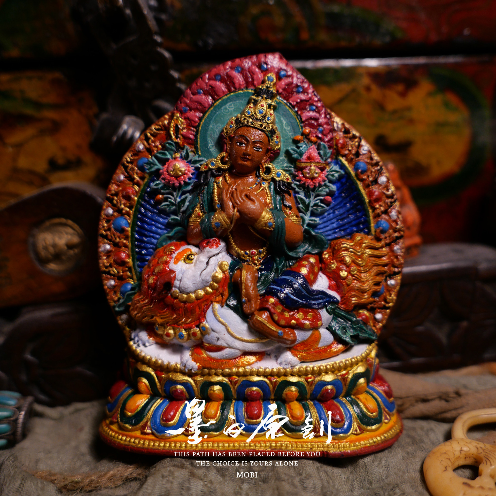 「墨白」  骑狮文殊菩萨彩绘擦擦佛像摆件