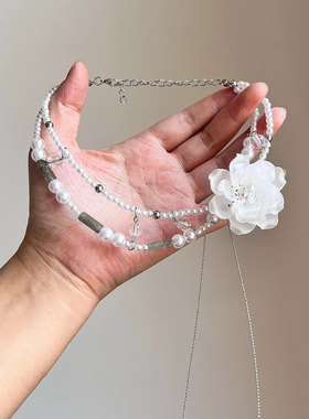 白色贝壳山茶花双层珍珠项链女2026新款设计感独特叠戴锁骨链配饰