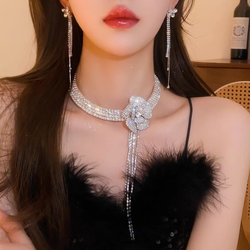 夸张流苏花朵颈链choker项圈女颈带轻奢小众高级感重工项链晚礼服