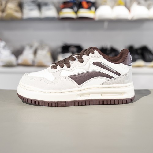 李宁车缝线系带女子低帮休闲鞋