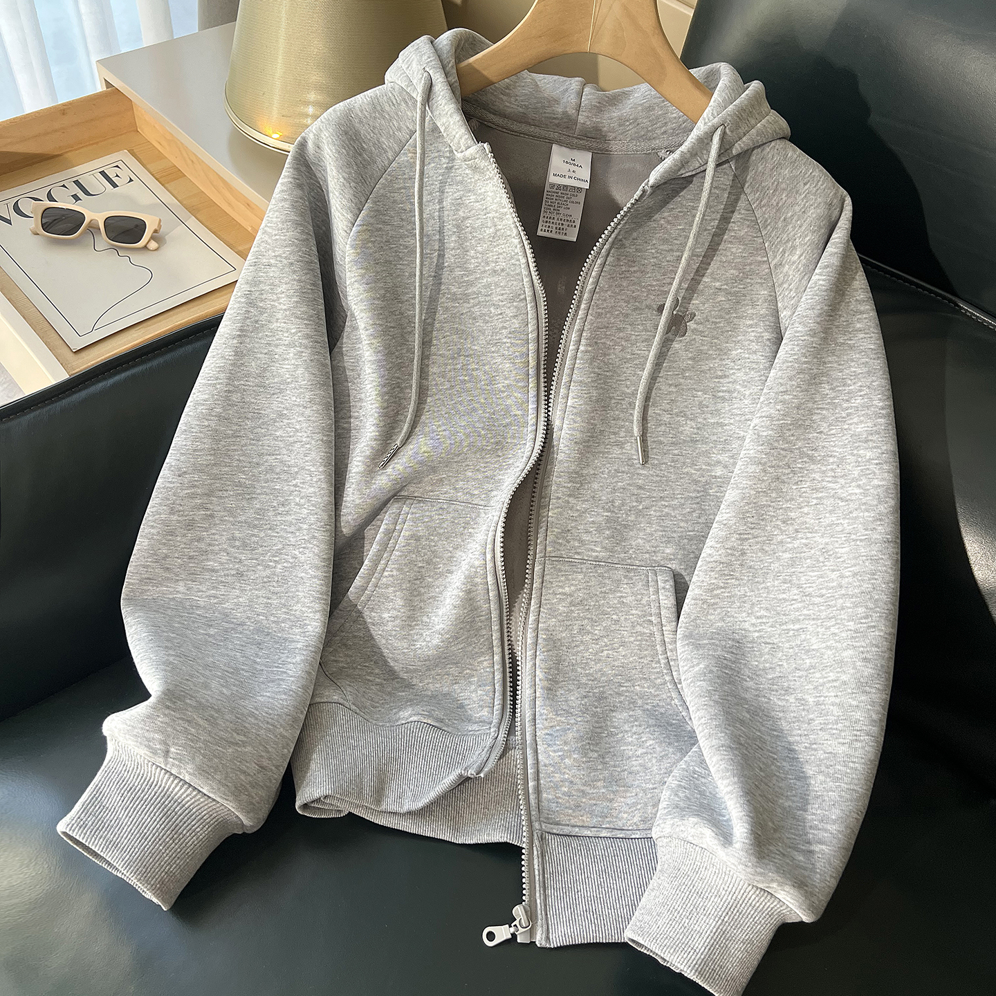 灰色连帽卫衣女2025秋冬新款