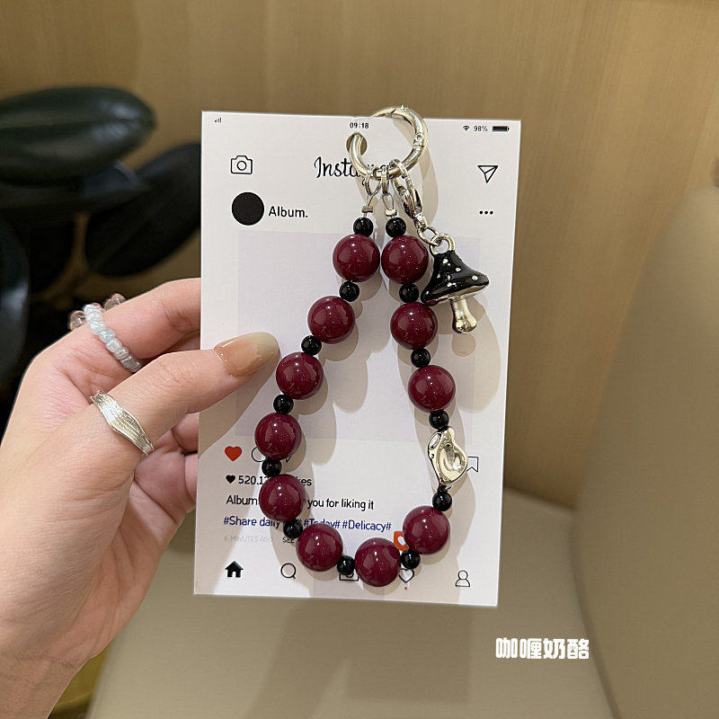 韩系ins勃艮弟酒红蘑菇串珠链创意个性小众时髦新款链条百搭