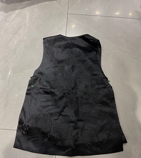 2025新中式国风背后手推绣马夹女独特别致高级感提花黑色马甲上衣