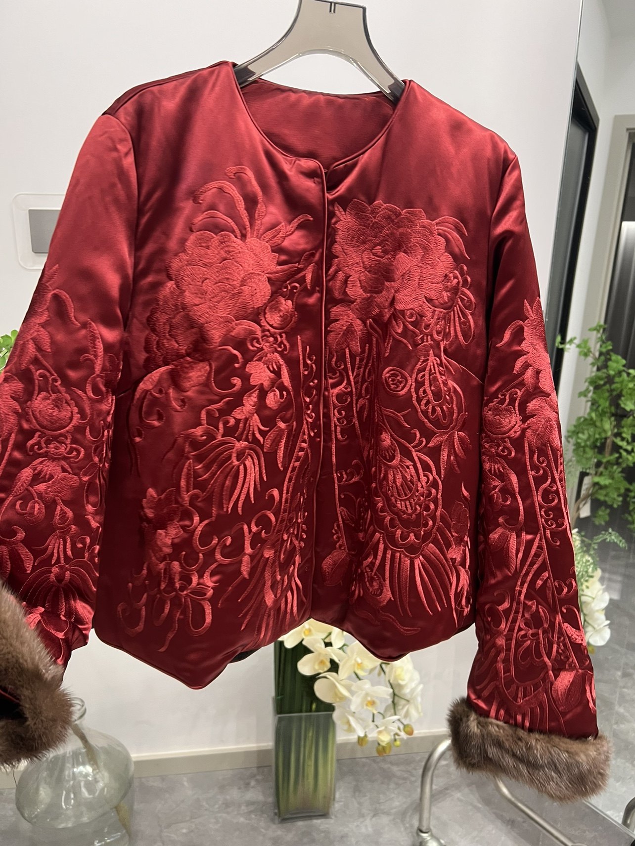 欧洲站20245冬季新品新中式国风重工刺绣水貂毛边百搭鸭绒服外套