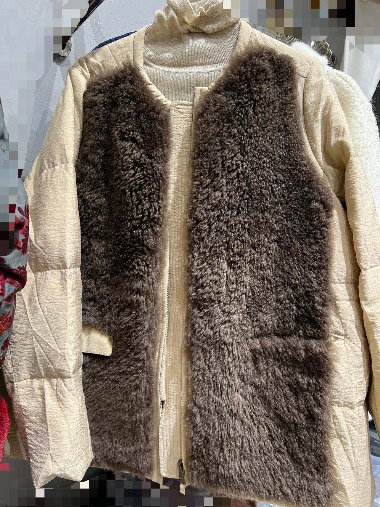 2025秋冬新款时尚抽绳收腰拼接羊毛白鹅绒羽绒服 均码鹅绒服