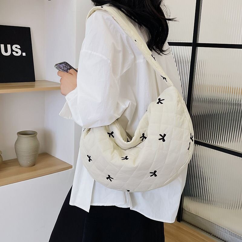 饺子包女斜挎包包女式2024新款大容量上班通勤包蝴蝶结云朵包