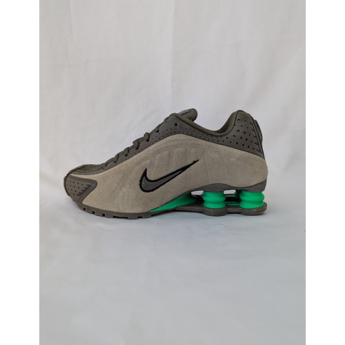 正品 Nike Shox R4 'Olive Khaki 女子复古机能休闲鞋 HQ7739-200