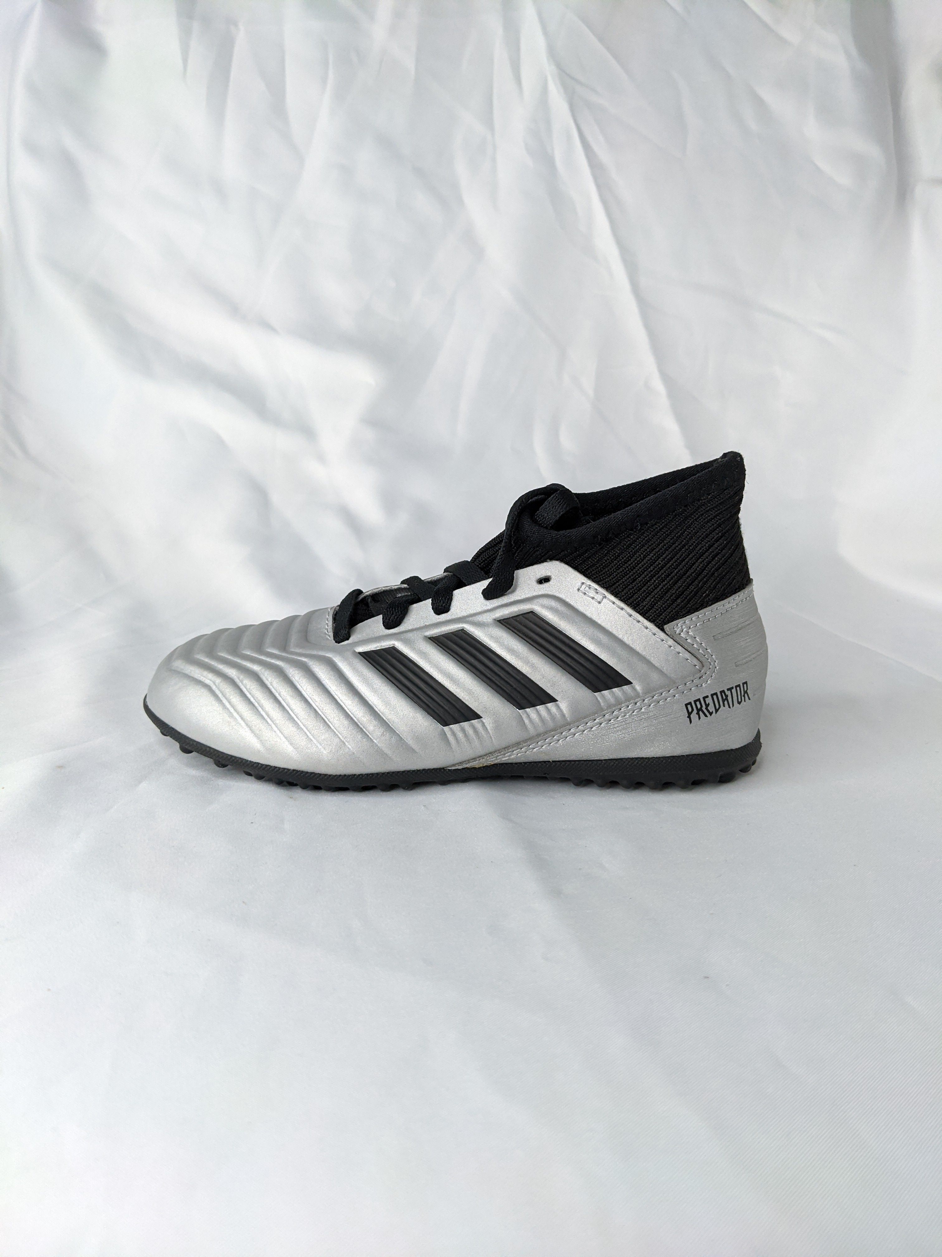ADIDAS 阿迪达斯 PREDATOR19.3 猎鹰儿童高帮碎钉TF足球鞋G25802.
