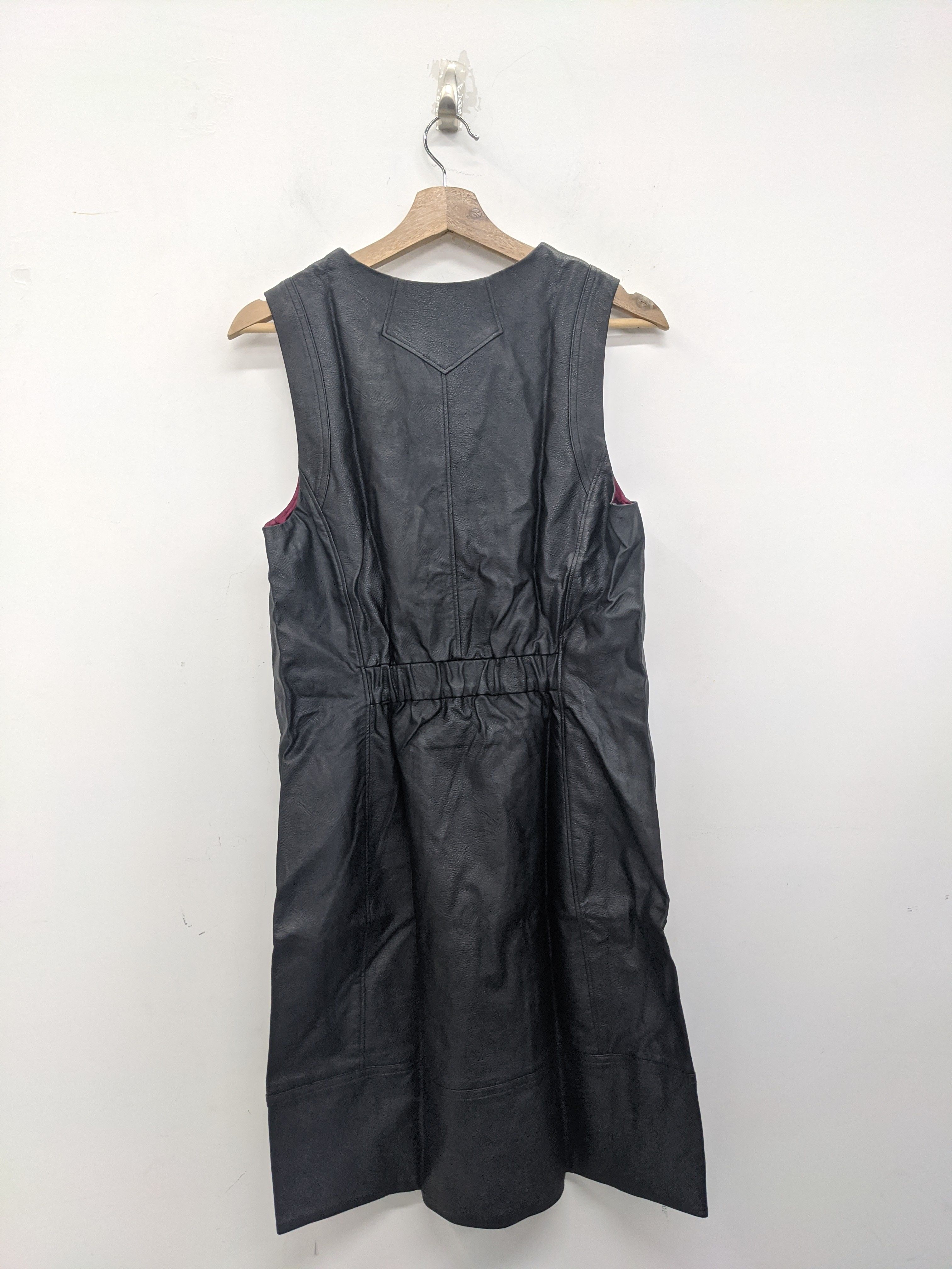耐克AIR JORDAN 长款女子防风保暖加绒夹克皮裙DC4824-010