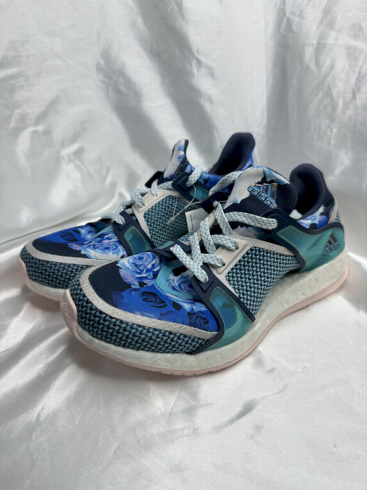 ADIDAS PURE BOOST TRAINING 女子缓震轻便休闲训练跑步鞋 AQ5329