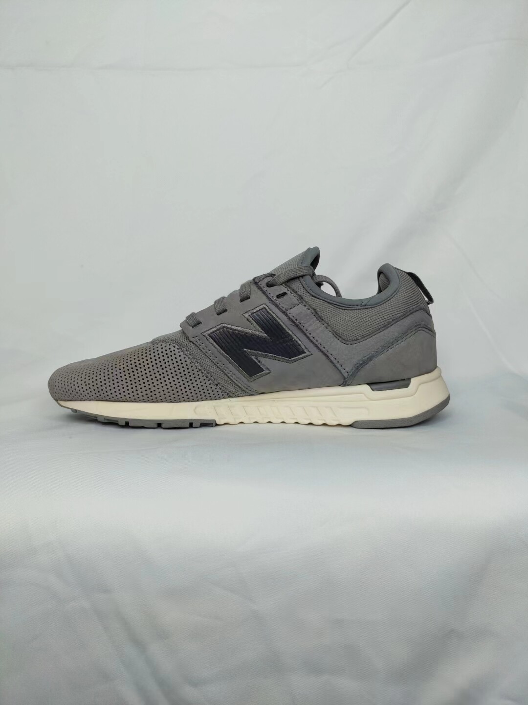 正品无盒特价 New Balance NB 247系列女子经典款休闲鞋 WRL247WL