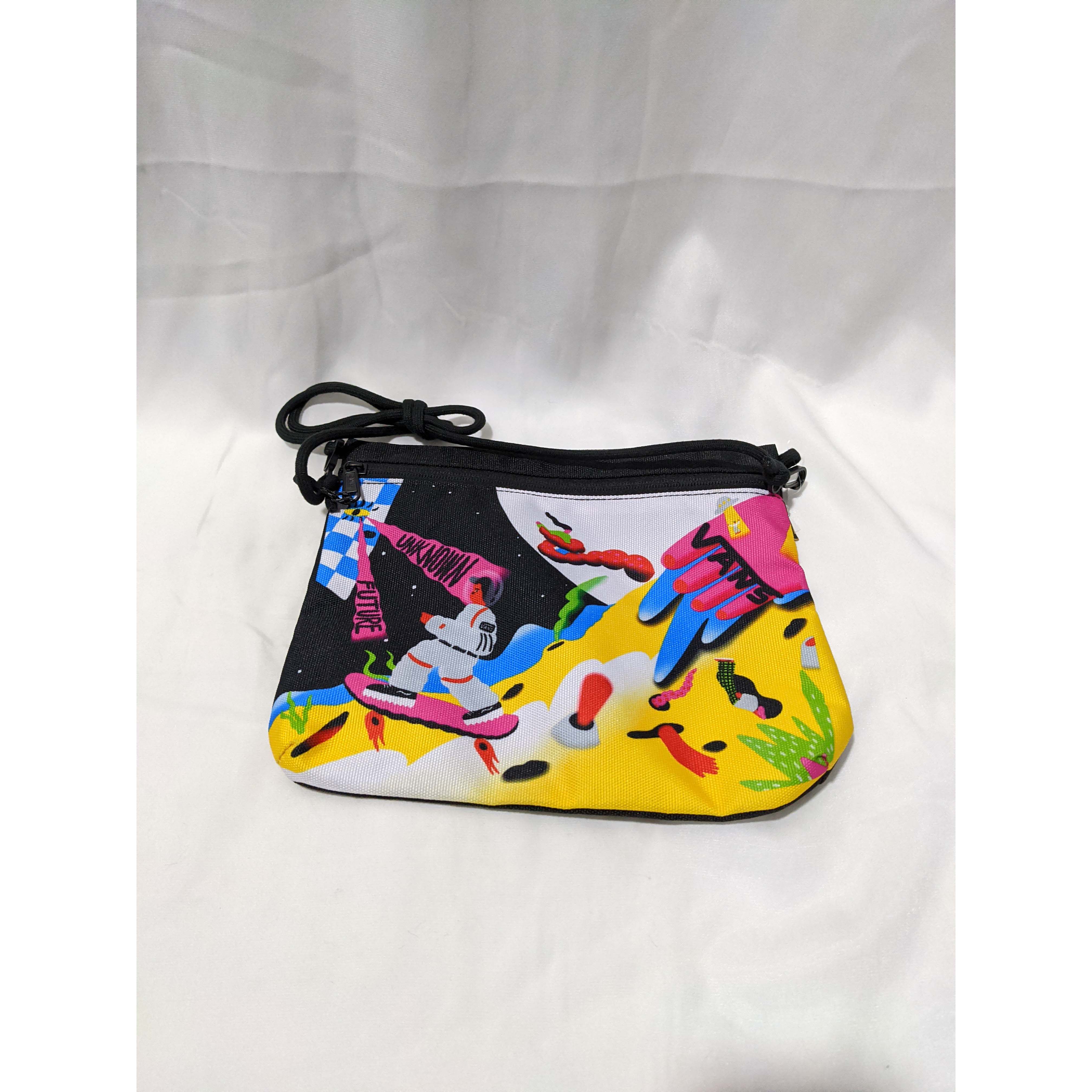 VANS 潮流黑色外星人趣味拉链单肩包斜挎包帆布包 VN0A5H4QBLK