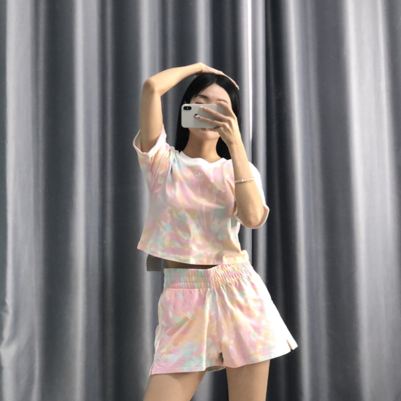 Adidas三叶草女子运动休闲短裤