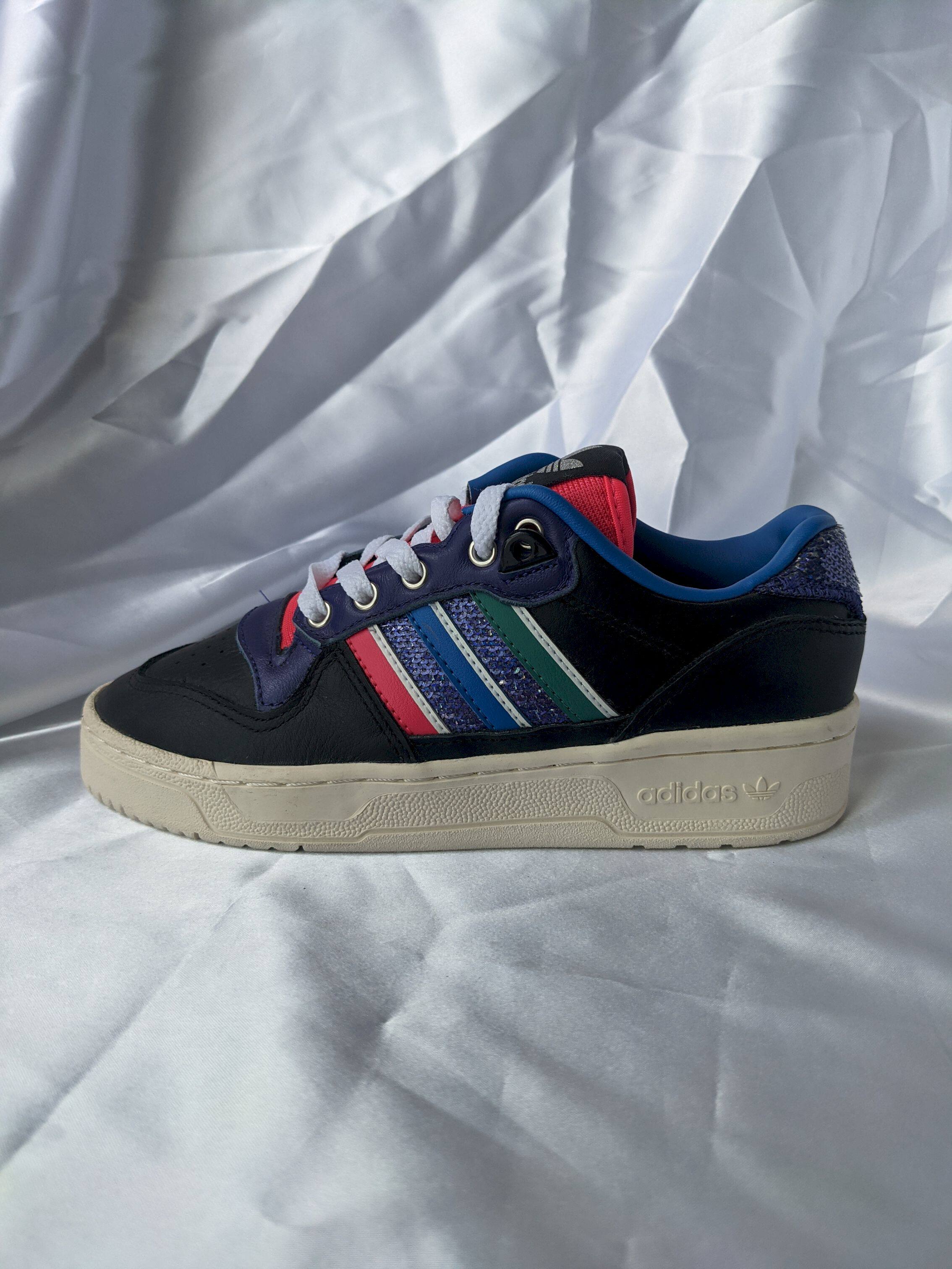 ADIDAS RIVALRY LOW W 女子百搭经典低帮板鞋上脚美休闲鞋 FW9618