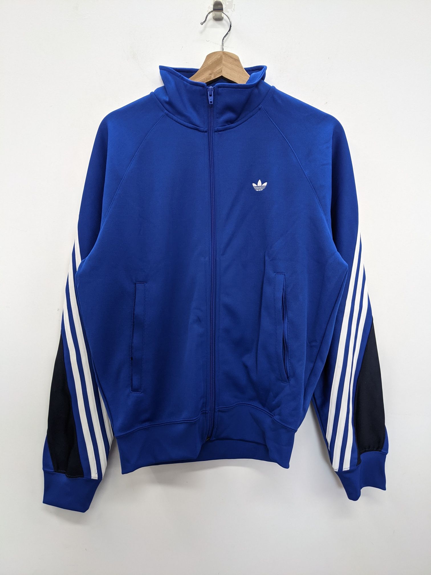 ADIDAS 3STRIPE WRAP TT 男子斜三条纹休闲运动夹克 FM1523