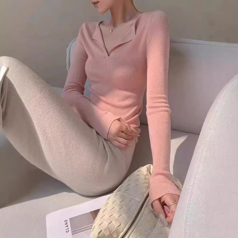 黑色小心机v领针织打底衫女春秋内搭毛衣设计感慵懒风温柔上衣潮,女装/女士精品,毛针织衫,淘宝优惠券,粉丝福利购,淘宝优惠卷