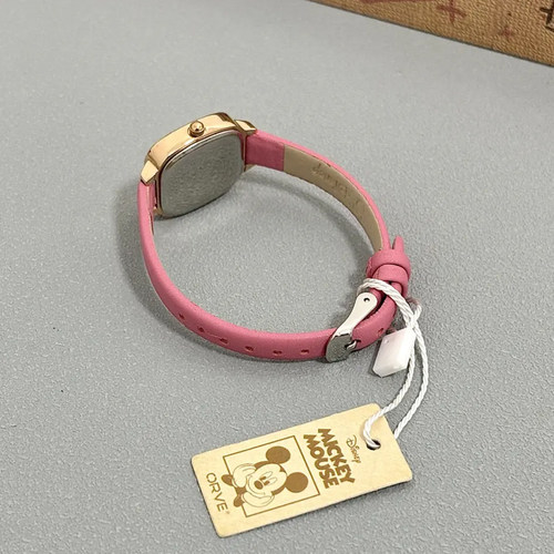 迪士尼小方糖复古轻奢镶钻腕表