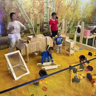 儿童天下粮仓打谷农场糍粑桌萌宠游乐园设备挖机果园母鸡下蛋围挡