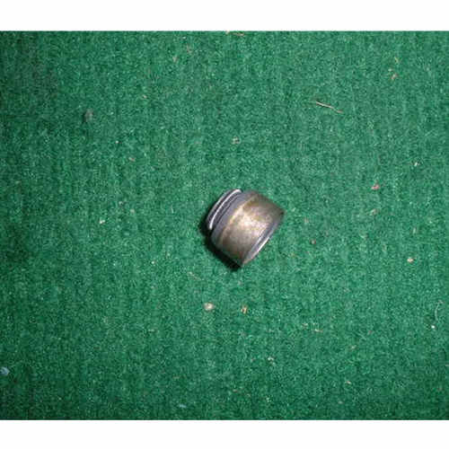 三菱4G63/4G64气门油封得利卡富利卡菱绅君阁DX7发动机油封