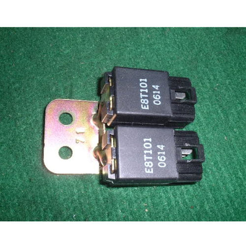 东南得利卡汽油泵继电器 纯正部件