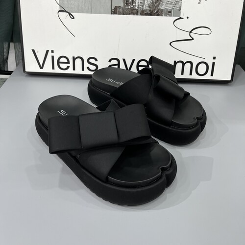 2026夏季女鞋新款松糕厚底漏趾女拖鞋丝绸布蝴蝶结女款大凉拖潮拖