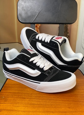 范斯VANS KNU SKOOL黑白低帮美式男女休闲男面包板鞋VN0009QC6BT