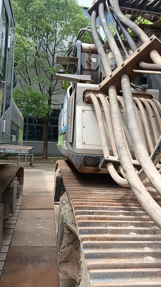 1月15日上海中联牌旋挖钻机一台（编号：ZR280C-1047、型号：ZR280C-3K）网络拍卖公告