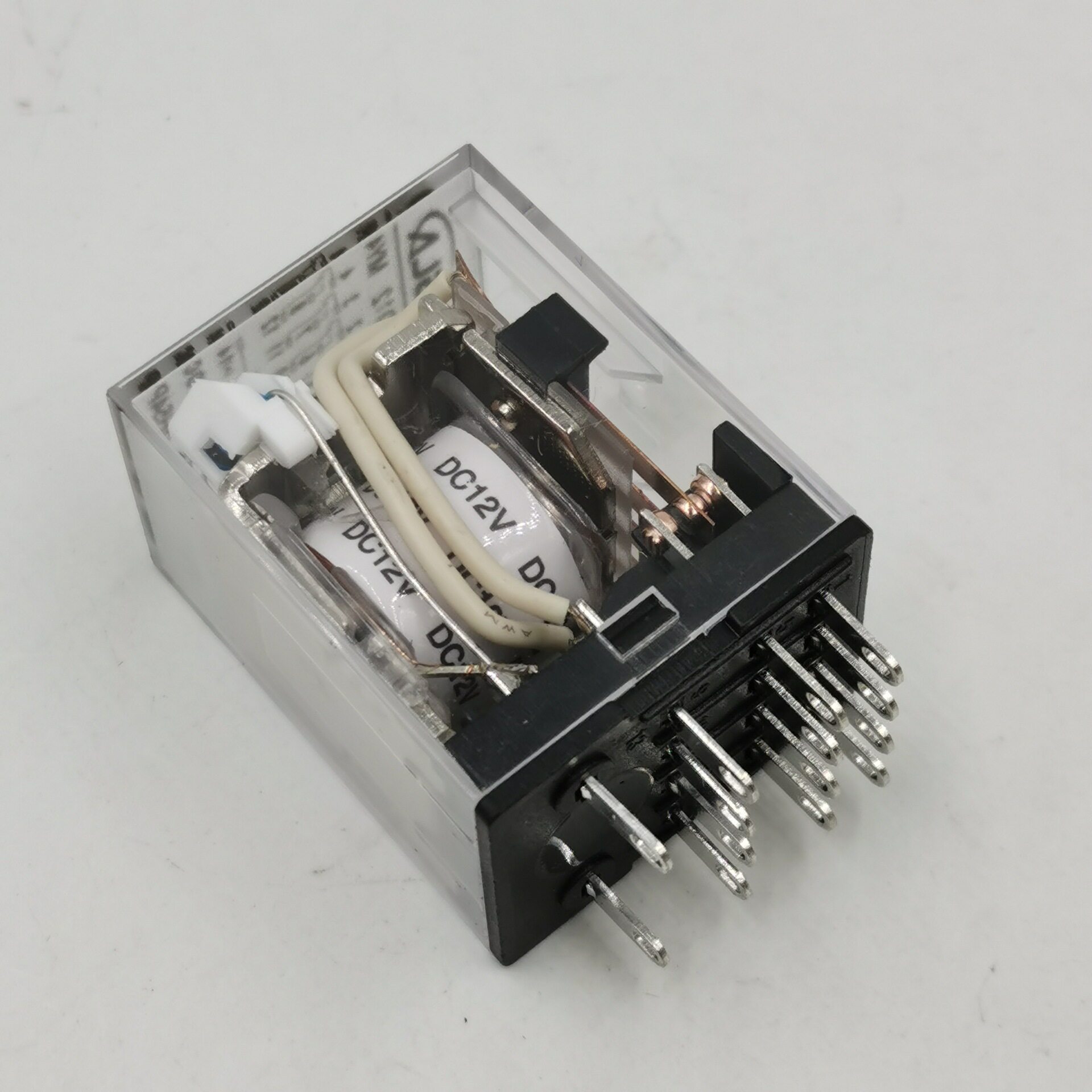 dc24vtsm4cla220hh54p特斯拉tesla继电器my4n