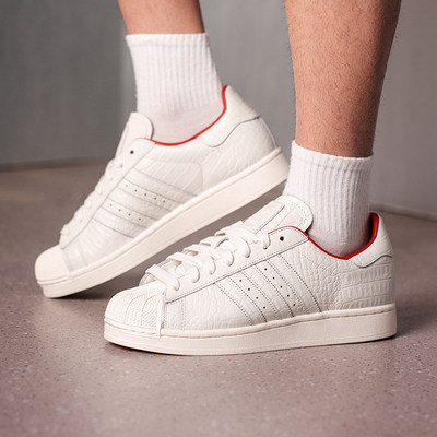 阿迪达斯贝壳头板鞋男女通用轻便休闲运动低帮系带IH9763 IH9310