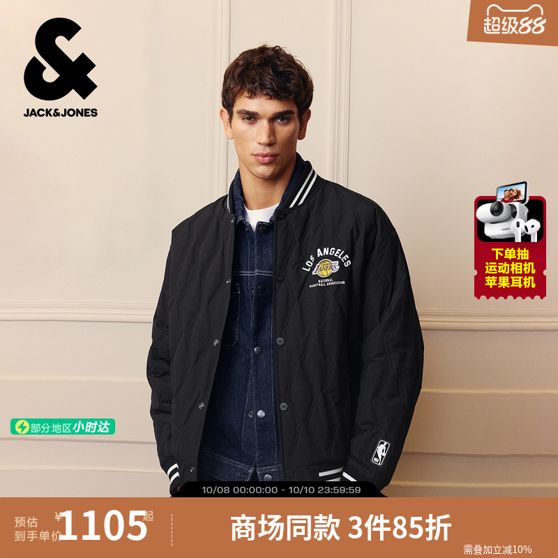 宽松版型；洛杉矶湖人队贴布刺绣；棒球领