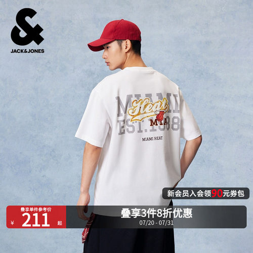 宽松版型，胸前迈阿密热队logo胶印装饰