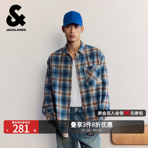 宽松版型，翻领领口，纽扣门襟，衣身格纹