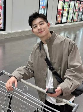 秋冬季黑色廓形短款立领夹克男春秋美式复古高级感飞行员工装外套