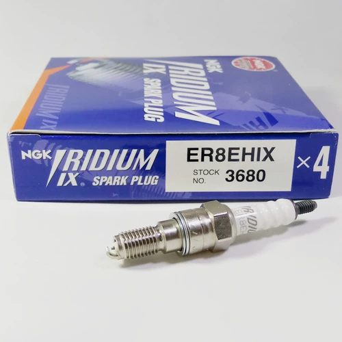 Honda VFR400 30 ПЕРИОД RVF400 35 ФАЗНА NGK 铱 铱 本 本 本 ER8EHIX ER9EHIX