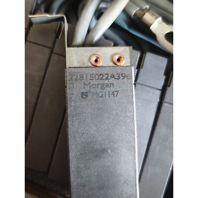 摩根主碳刷MG1147 尺寸20*40*64 全新全新拍前请询价