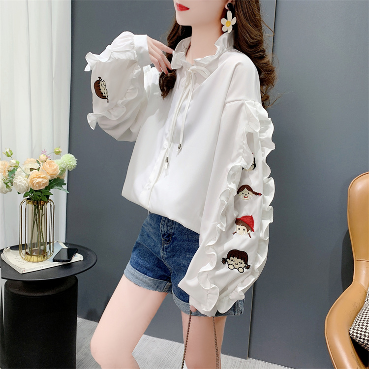 法式刺绣别致白色内搭衬衫女
